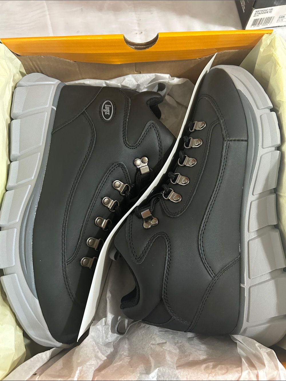 Lugz Men's Black Casual Trainer with Gray Sole